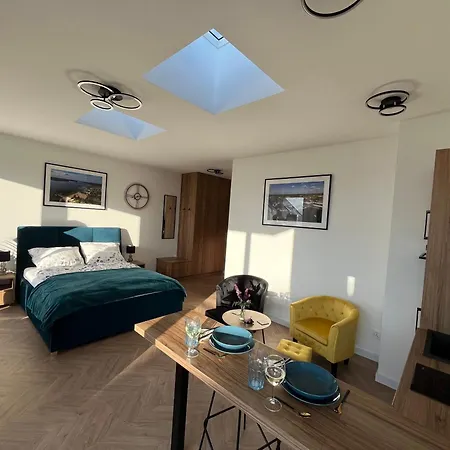 Słoneczny Widok Boczny Na Jezioro Apartament *