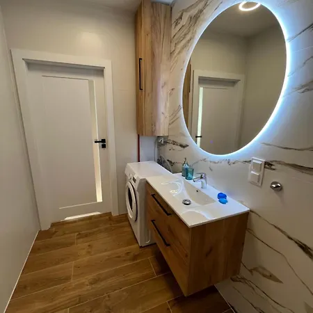 Apartament Słoneczny Widok Boczny Na Jezioro