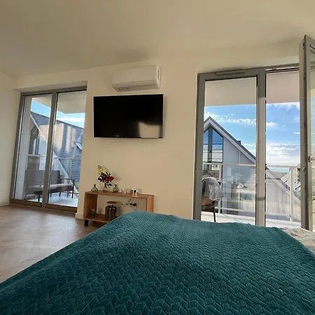 Apartament Słoneczny Widok Boczny Na Jezioro